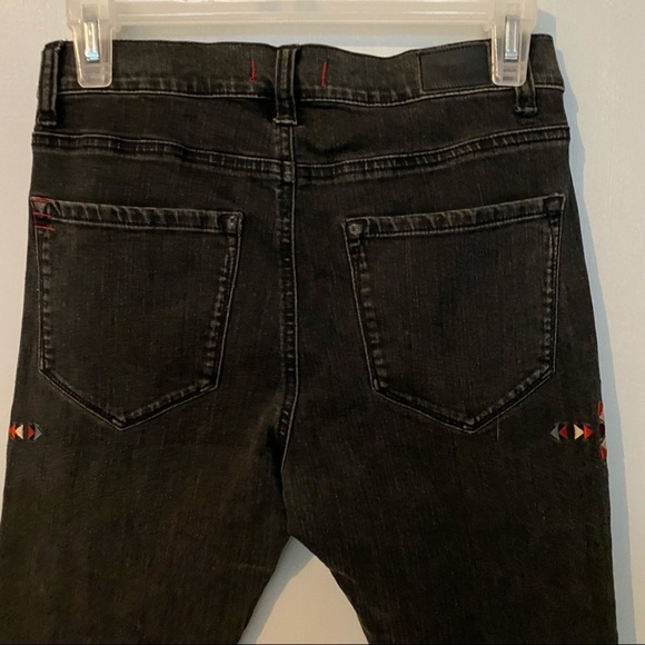 Urban Outfitters Jeans - Picture 3 of 5